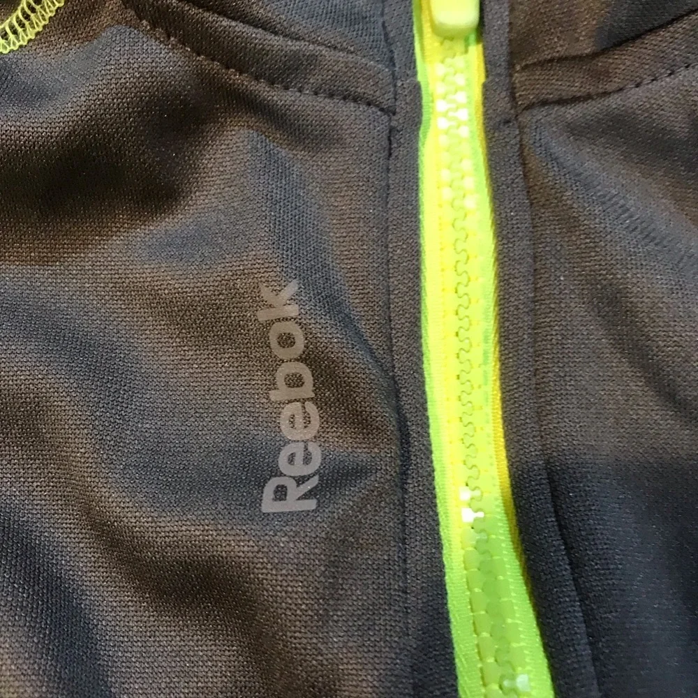 👟Reebok Athletic Jacket